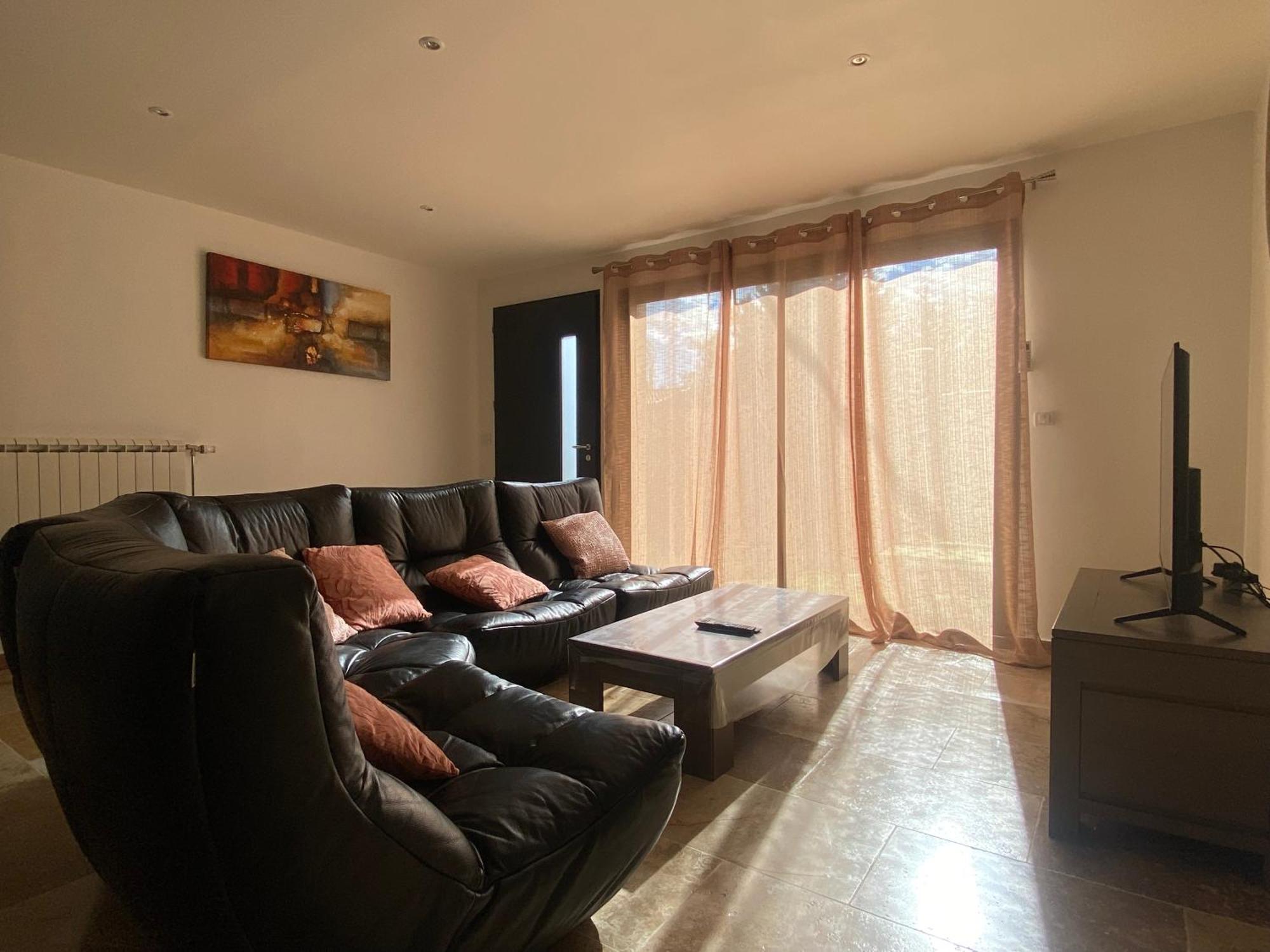 Agreable Dependance 3 Pieces Saint-Maximin